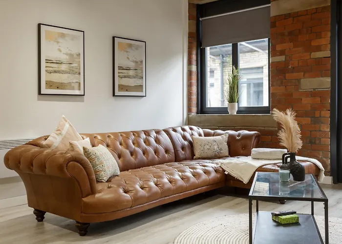 Exclusive Penthouse- 85 Inch Huge Tv