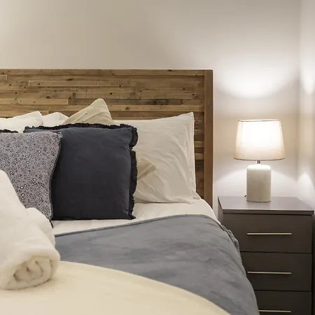 Appartement Exclusive Penthouse- 85 Inch Huge Tv Bradford (West Yorkshire)