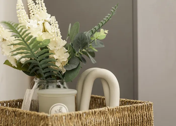 Exclusive Penthouse- 85 Inch Huge Tv Apartment Bradford (West Yorkshire)